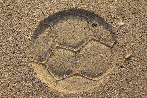 Fotboll Print på en Sand — Stockfoto