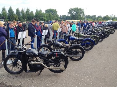 Yaroslavl, Rusya - 09 Eylül 2017: Sergi askeri e