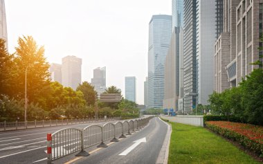 Shanghai Lujiazui, Çin 'de sokak manzarası..