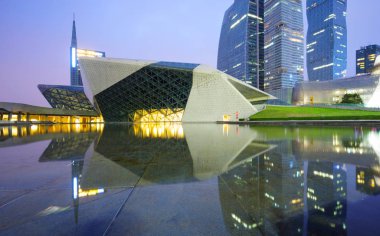 Guangzhou Operası 'nın gece manzarası.