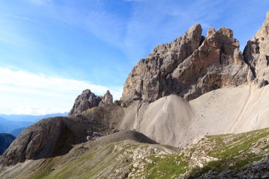 Sexten Dolomites dağ panorama adlı Via Ferrata Severino Kasara'da South Tyrol, İtalya