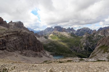 Sexten Dolomites dağ panorama, South Tyrol, İtalya