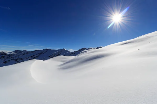 눈와 투바이 알프스, 오스트리아에서에서 겨울에 태양 산 파노라마 — 스톡 사진