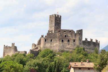 Kale harabe Castel Drena Trentino, İtalya