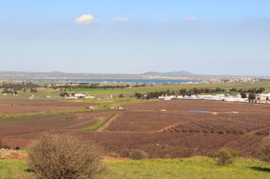 Suriye ve İsrail arasındaki sınır, Quneitra Geçidi ve Undof kampı ile Golan Tepeleri 'ni işgal etti.
