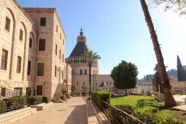 İsrail, Nasıra 'daki Bazilika Kilisesi' nin Bahçesi