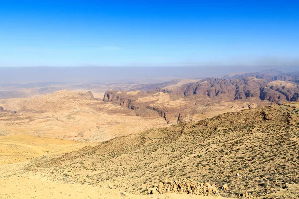 Arabah valley desert panorama with mountains in Jordan — 스톡 사진