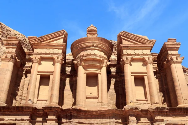 Ürdün 'ün Petra kentindeki Manastır Ad Deir — Stok fotoğraf