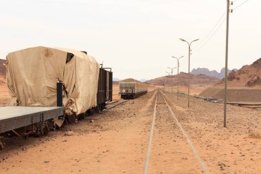 Ürdün Wadi Rum yakınlarındaki Hejaz tren istasyonunda yük vagonu.