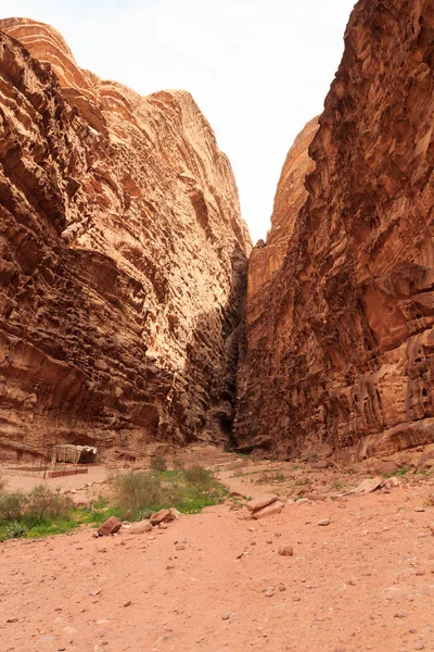 Wadi Rum Çölündeki Kanyon, Ürdün — Stok fotoğraf