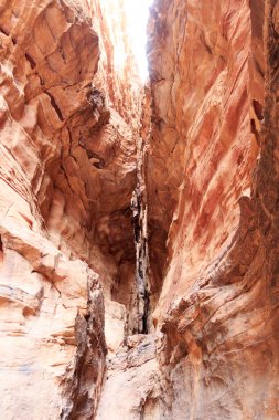 Wadi Rum Çölündeki Kanyon, Ürdün