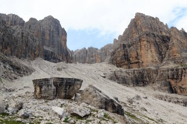 Brenta Dolomites, İtalya 'daki Dağ Alpleri panoraması