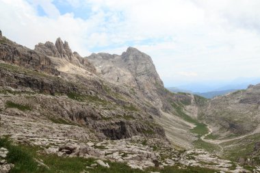 Brenta Dolomites, İtalya 'daki Dağ Alpleri panoraması