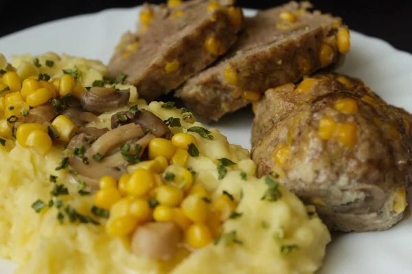 Stuffed with pork meat loaf mashed potatoes — Stock Photo, Image