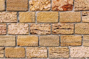 Tasarımcıya yardım etmek için: Kabuk kaya bloklarından bir duvarın parçası, öngörü 1