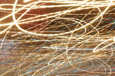 Çizgili etkisi, çok renkli aydınlatma satırlarında hareket - soyut kavram, etkisi - uzun pozlama fotoğraf