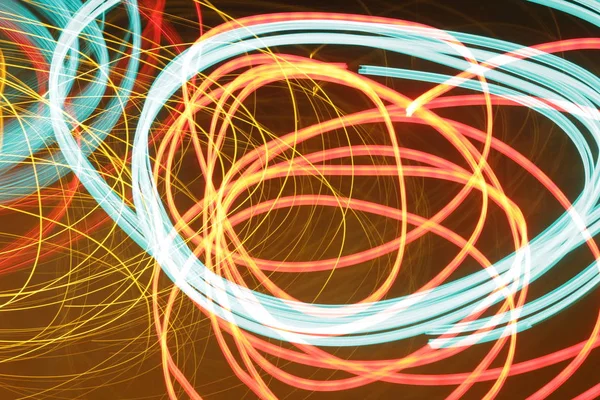 Çizgili etkisi, çok renkli aydınlatma satırlarında hareket - soyut kavram, etkisi - uzun pozlama fotoğraf