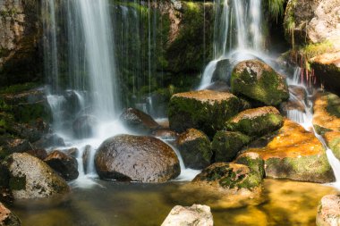 Şelale Jedlova Creek Jizera mountains içinde