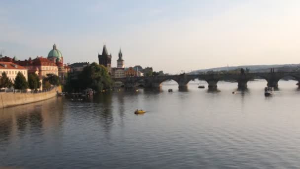 Pargue, view of the Lesser Bridge Tower and Charles Bridge — стоковое видео