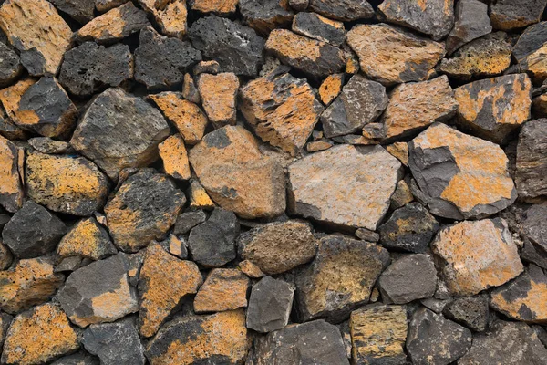 Parte del muro di pietra medievale — Foto Stock