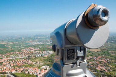 Adriatic Coast üzerinde San Marino kale üzerinden görüntülemek