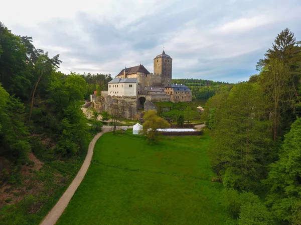 Vista aérea del castillo medieval Kost en la República Checa —  Fotos de Stock