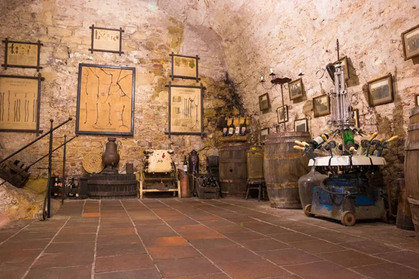 Bir yeraltı mahzeni, Melnik asma Melnik, Çek Cumhuriyeti - 02.09.2017: Musium