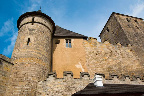 Vista do castelo kost, castelo gótico na boêmia — Fotografia de Stock