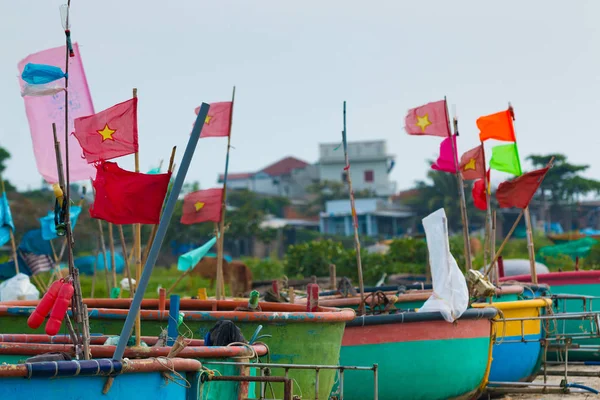 Hagyományos vietnami halászati coracles beach, a hajók halászati falu — Stock Fotó