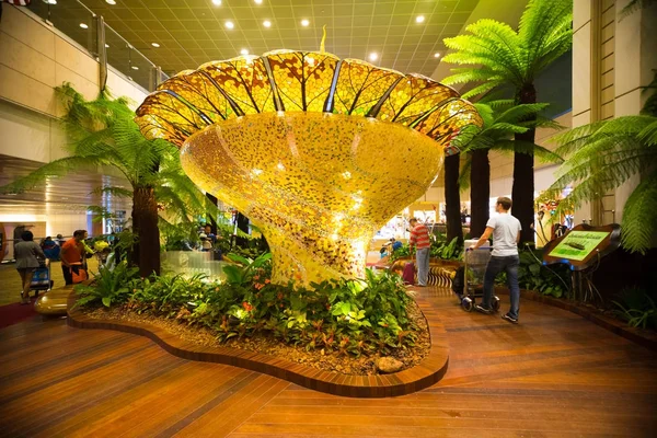 Singapore, Singapure - 12.11.2017: Singapur Changi Havaalanı Singapure dekorasyon