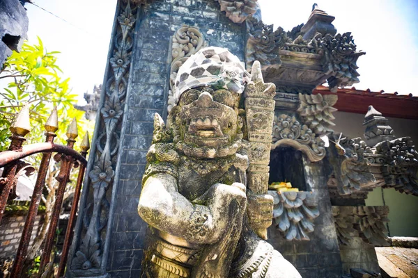 Pequeño templo bali local en Nusa Dua, Bali — Foto de Stock