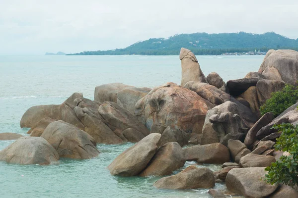 Hin Ta és a Hin Yai sziklák vagy a nagymama és nagyapa szikla Koh Samui — Stock Fotó