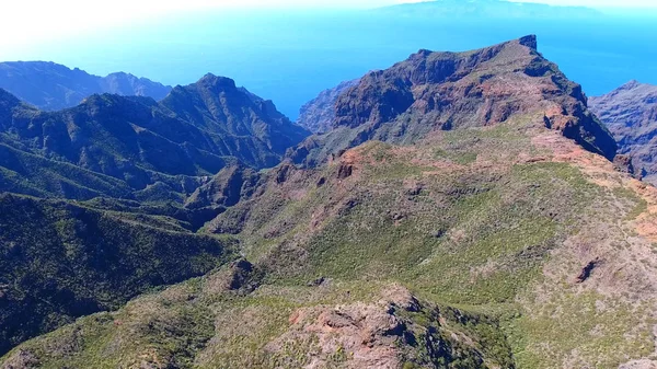 Letecký pohled horská krajina na ostrově Tenerife, Španělsko — Stock fotografie