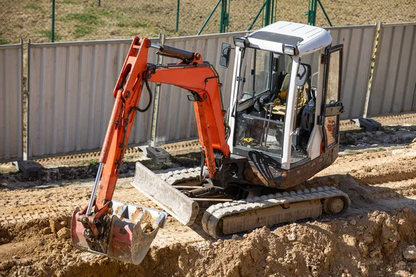 建設現場で働く掘削機 — ストック写真