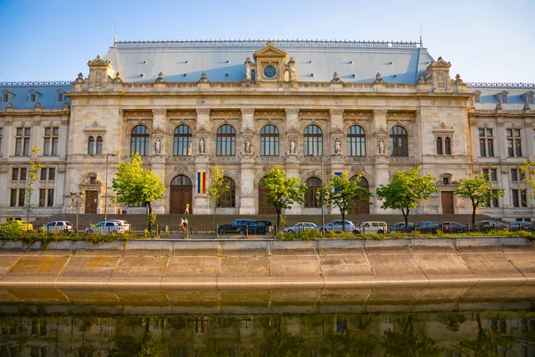 Palace of Justice in sunset in Bucharest — Stock Photo, Image