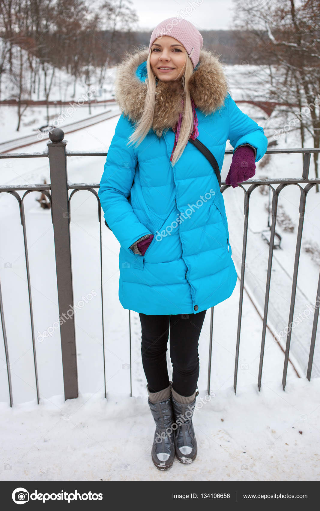 Перепихнулись зимой с блондинкой — pic 6