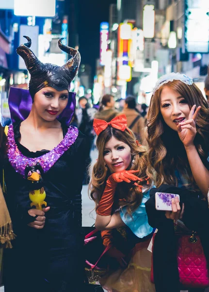 Osaka, Japan - 31 oktober 2015: Shoppinggatan Dotonbori OSA — Stockfoto