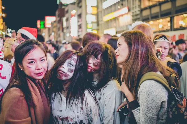 Osaka, Japonia - 31 października 2015: Ulicy handlowej Dotonbori OSA — Zdjęcie stockowe