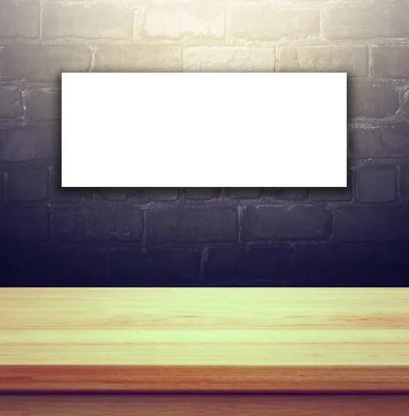 Closeup Clear wooden studio background with empty billboard on b — Stock Photo, Image