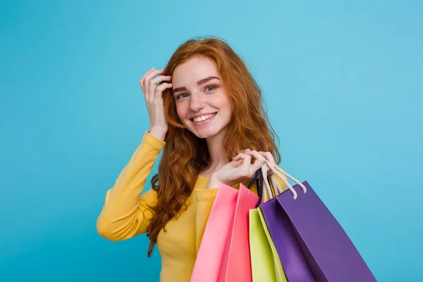 Shopping-Konzept - Nahaufnahme Porträt jung schön attraktiv — Stockfoto