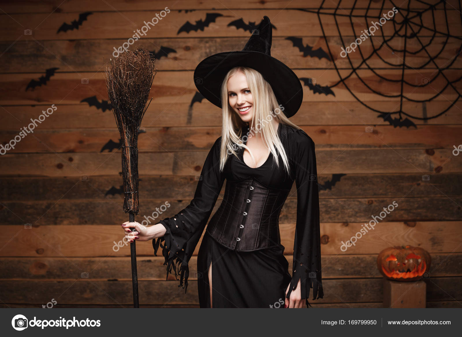 Mujer halloween fotos de stock, imágenes de Mujer halloween sin royalties | Depositphotos Mujer halloween fotos de stock, imágenes de Mujer halloween sin royalties | Depositphotos