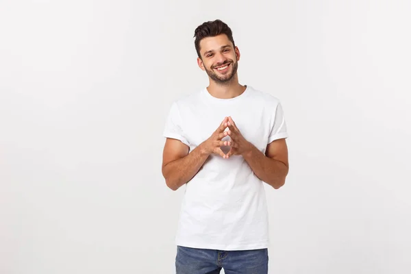 Retrato de un joven guapo sonriendo sobre fondo amarillo —  Fotos de Stock