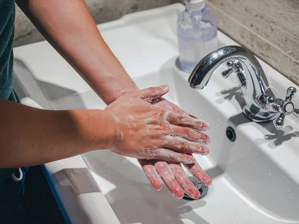 Coronavirus or Covid-19. Washing hands rubbing with soap man for corona virus prevention, hygiene to stop spreading coronavirus. — Stock Photo, Image