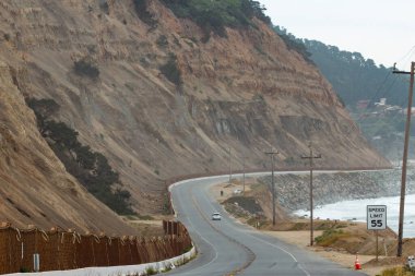 1. Otoyol ve Kaliforniya, ABD Pasifik Sahili 'ndeki Big Sur manzarası
