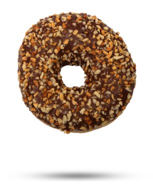 Çikolatalı donutlu tatlı ve fındıklı beyaz arka plan