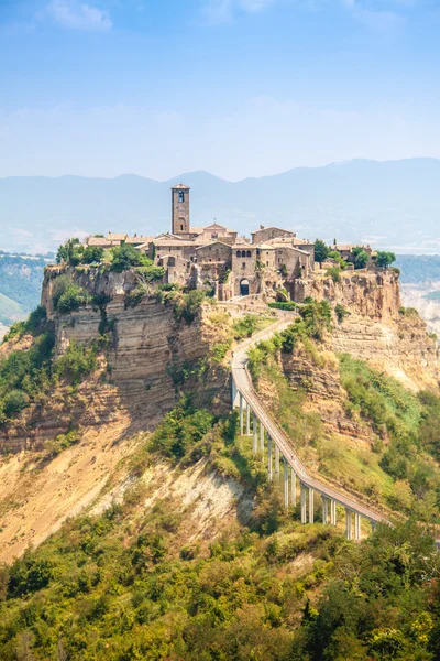 Vista aperta di Civita di Bagnoreggio, Italia — Foto Stock