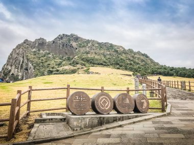 Güney Kore'de Jeju Adası'Seongsan Ilchulbong (gündoğumu üst noktası)