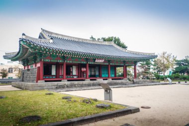 Jeju Mokgwana, kalan en eski Jeju içinde eski merkezi hükümet ofis için bina nerede Joseon dönemi Yargıç, Jeju 1392 üzerinden 1910