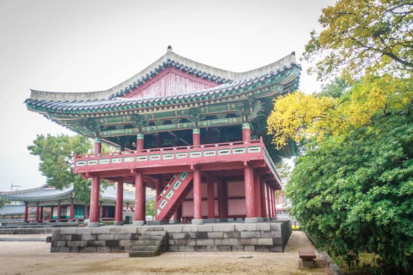 Jeju Mokgwana, o edifício restante mais antigo em Jeju para o antigo escritório do governo central, onde o magistrado do período Joseon de Jeju de 1392 a 1910 — Fotografia de Stock