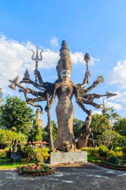 Vücut bulma Uma Kali, Sala Keoku, dev fant park için